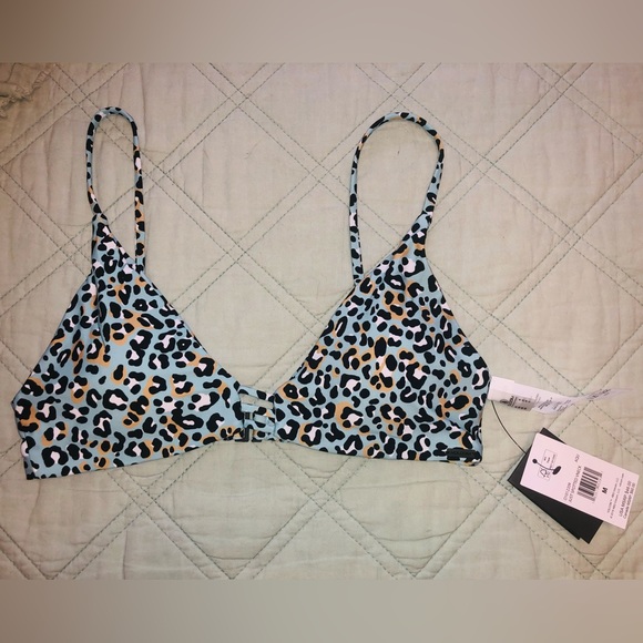 Volcom Other - Volcom bikini top (M)